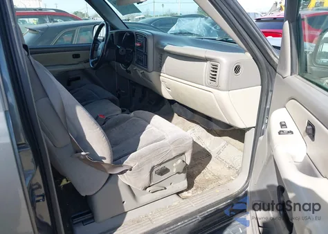 2002 Chevrolet Tahoe Ls z USA, uszkodzony, nr VIN 1GNEC13T02R215196